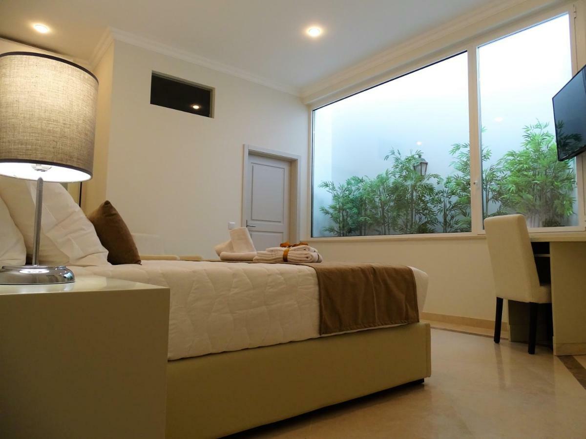 Bowen, Luxury Suites Lagos Eksteriør billede