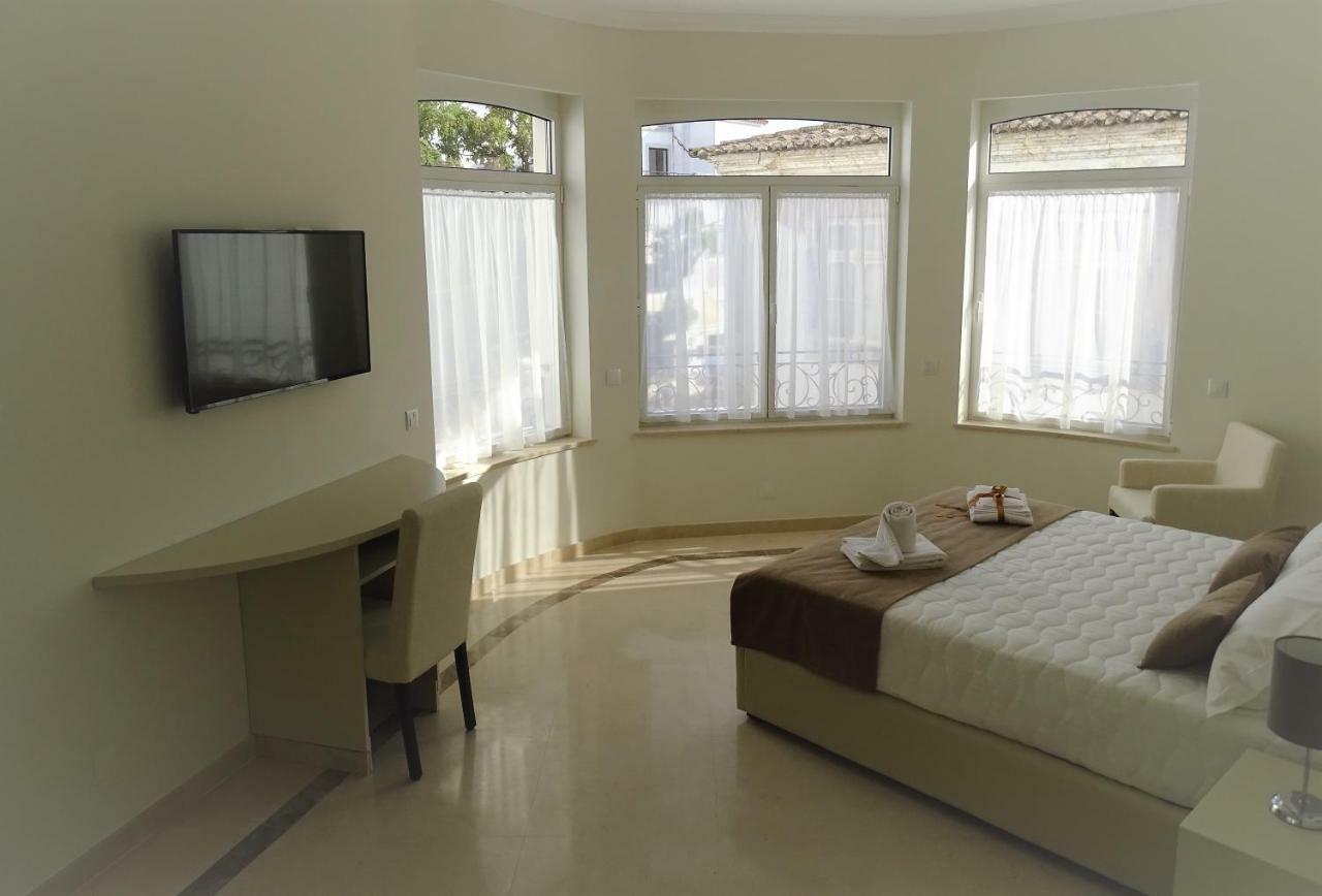 Bowen, Luxury Suites Lagos Eksteriør billede